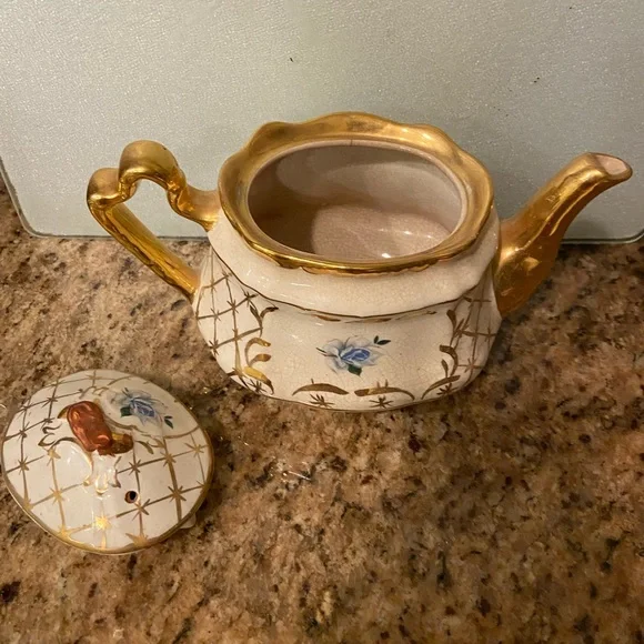 Arthur Wood vintage tea pot - Picture 2 of 3